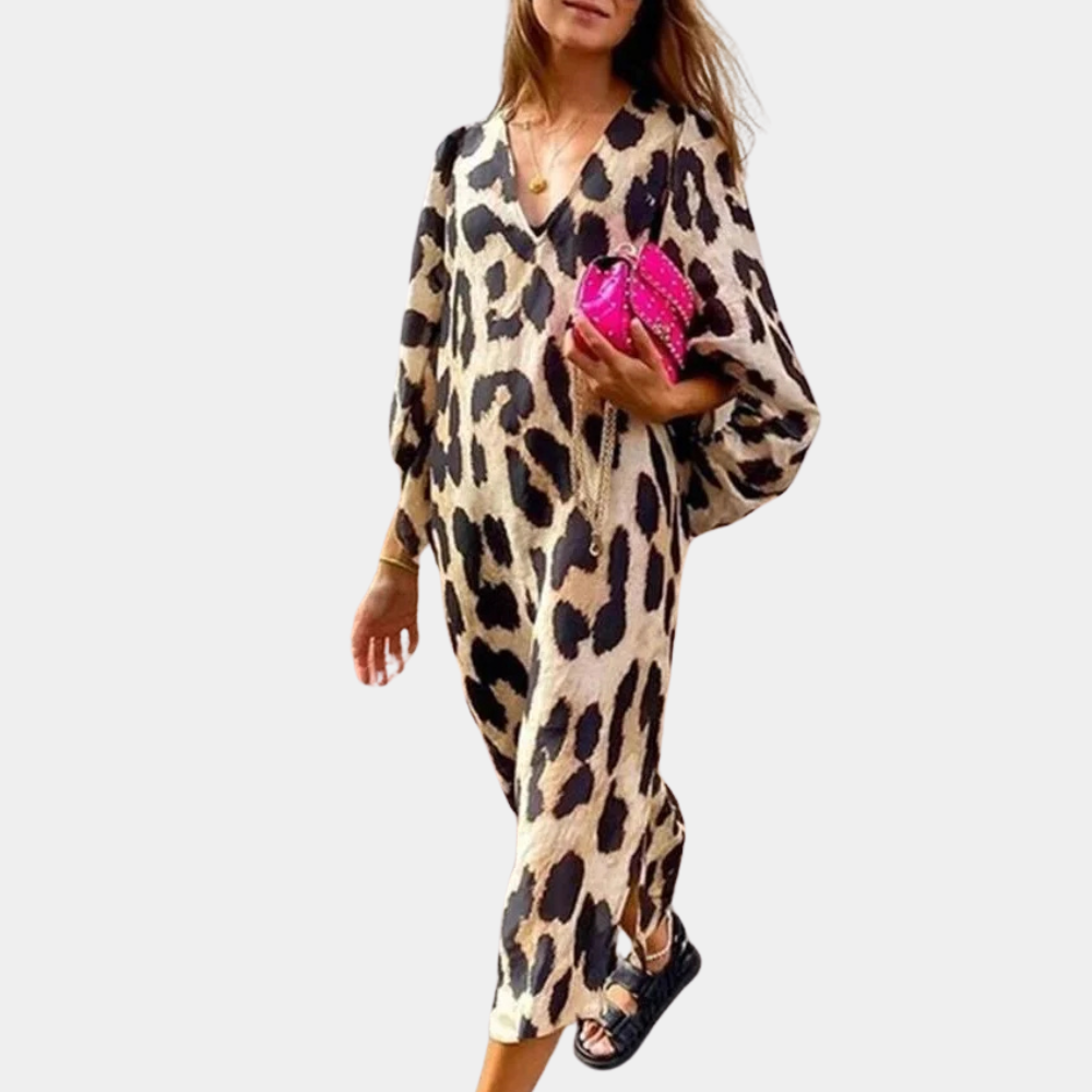 Mira – Leopard Print Dress with Relaxed Fit