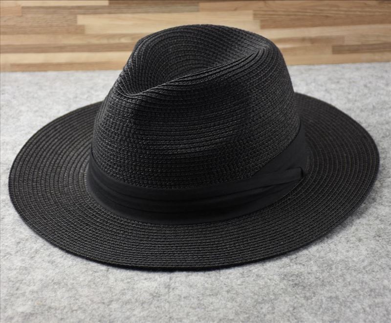Mia – Chic Wide Brim Hat with Stylish Band Design
