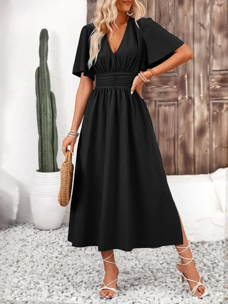 Viora - Long V-Neck Dress with Short Sleeves and Flowing Design
