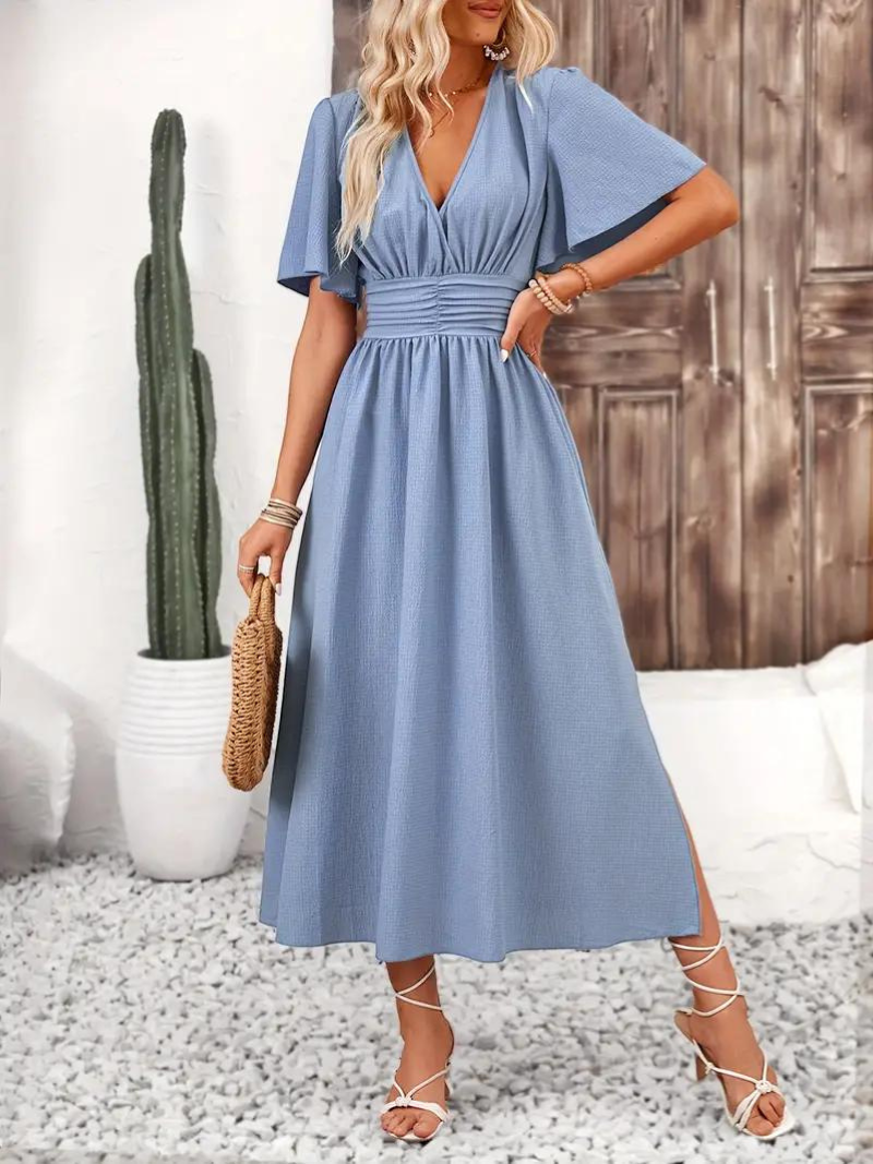 Viora - Long V-Neck Dress with Short Sleeves and Flowing Design