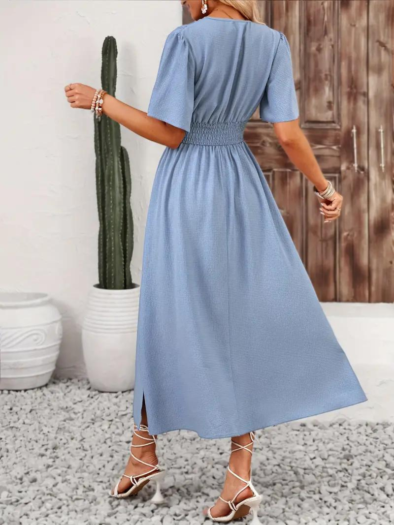 Viora - Long V-Neck Dress with Short Sleeves and Flowing Design