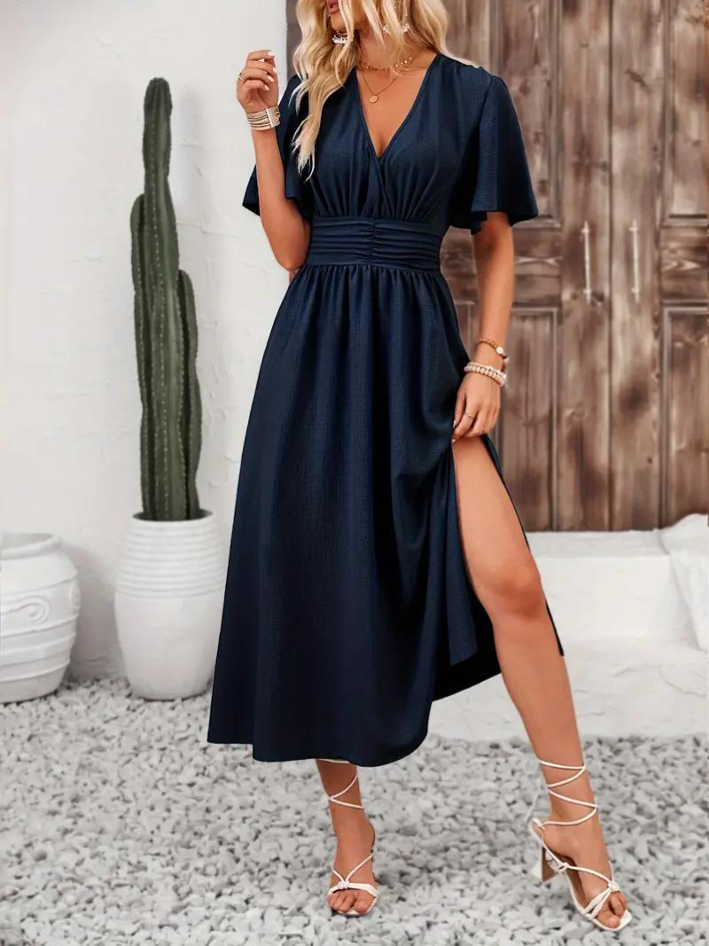 Viora - Long V-Neck Dress with Short Sleeves and Flowing Design