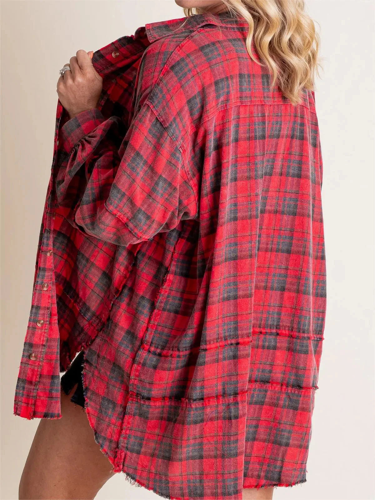 Vanessa – Stylish Front Button Oversized Flannel with Collared Neckline