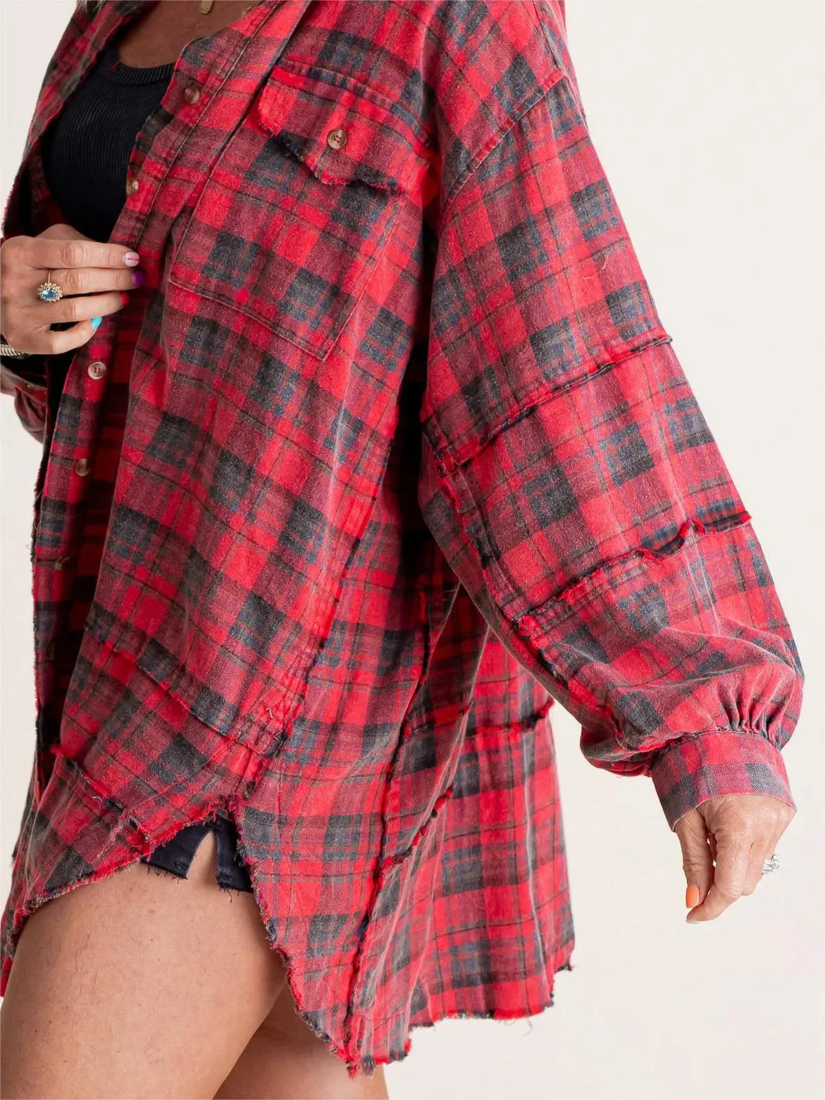 Vanessa – Stylish Front Button Oversized Flannel with Collared Neckline